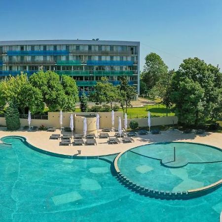 Hotel Cleopatra Saturn Exterior photo